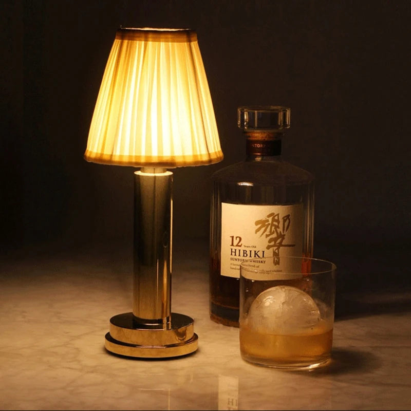 LW™ Cordless Table Lamp