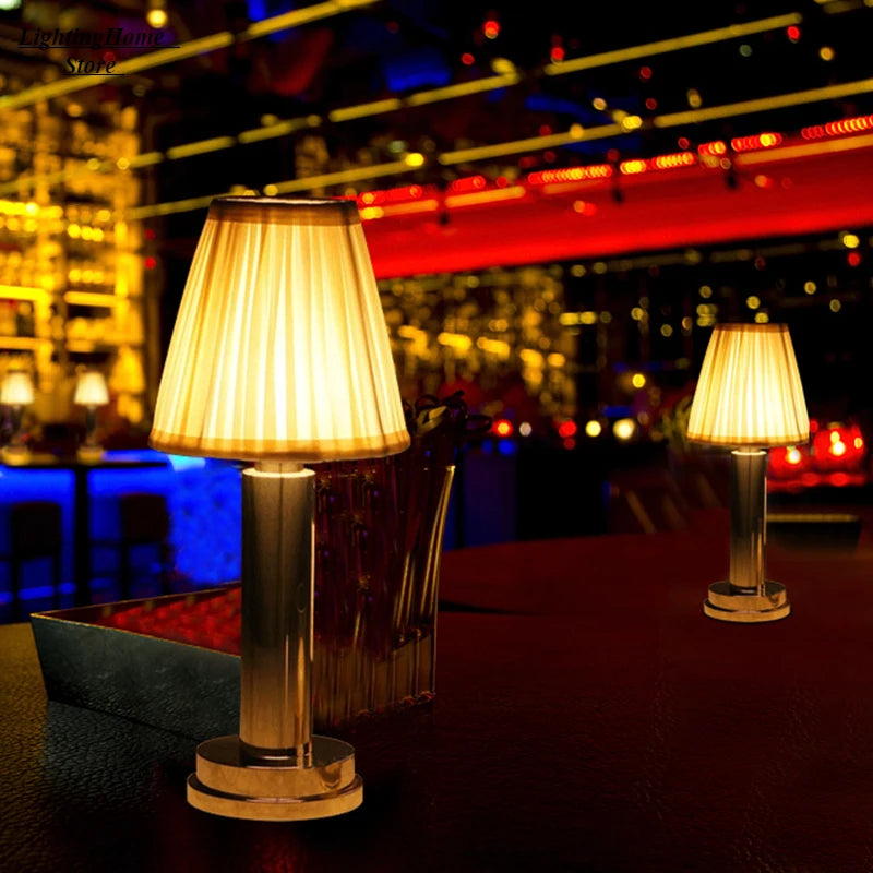 LW™ Cordless Table Lamp