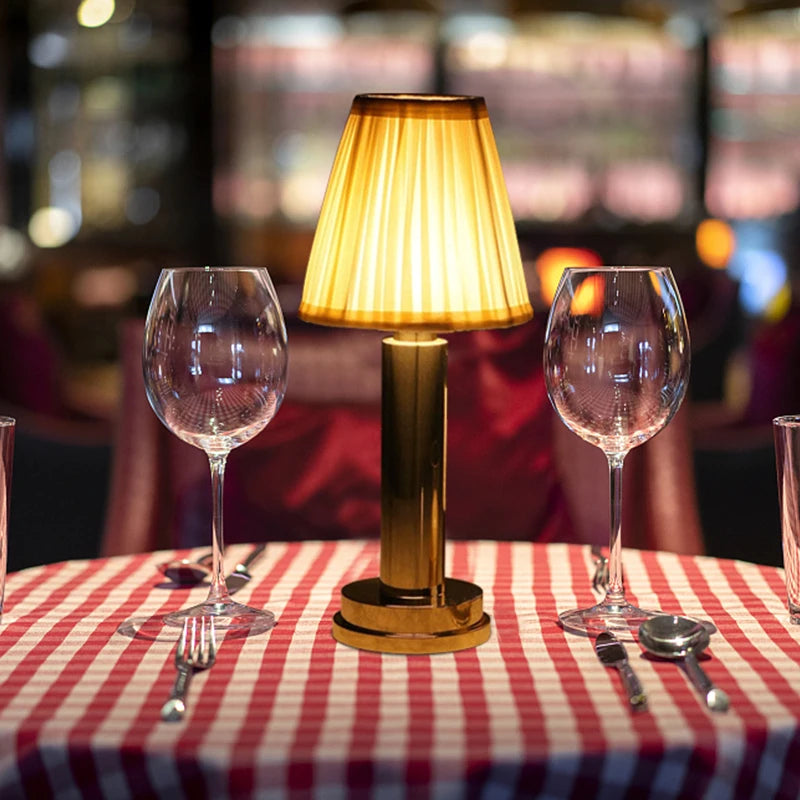 LW™ Cordless Table Lamp
