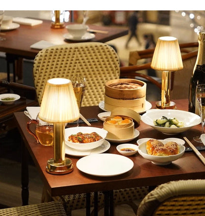 LW™ Cordless Table Lamp